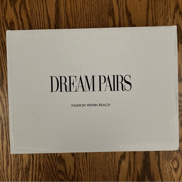 👠DREAM PAIRS👠NUDE FAUX PATENT LEATHER T-STRAP BUCKLE SZ9 CHUNKY HEEL✨NEW✨NWT💥 - Picture 6 of 13